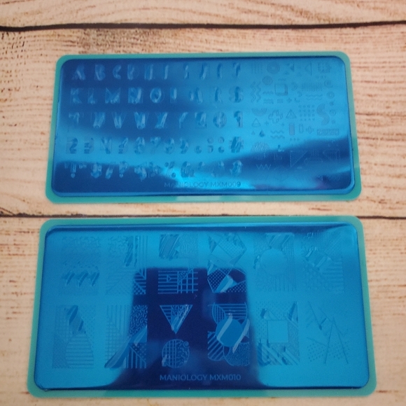 Maniology Mani x Me 80's Memphis Mod  Nail Stamping Plates MXM009 MXM010 - Picture 2 of 5